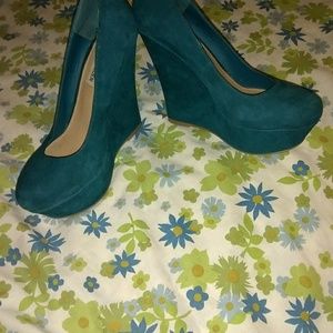 Steve Madden suede wedge heels